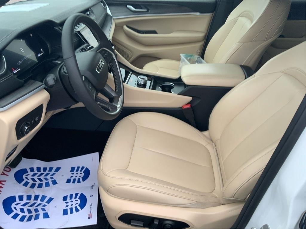 used 2024 Jeep Grand Cherokee L car, priced at $33,360