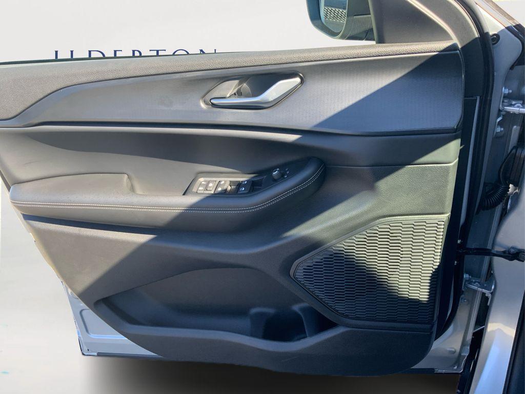 new 2025 Jeep Grand Cherokee car, priced at $36,170