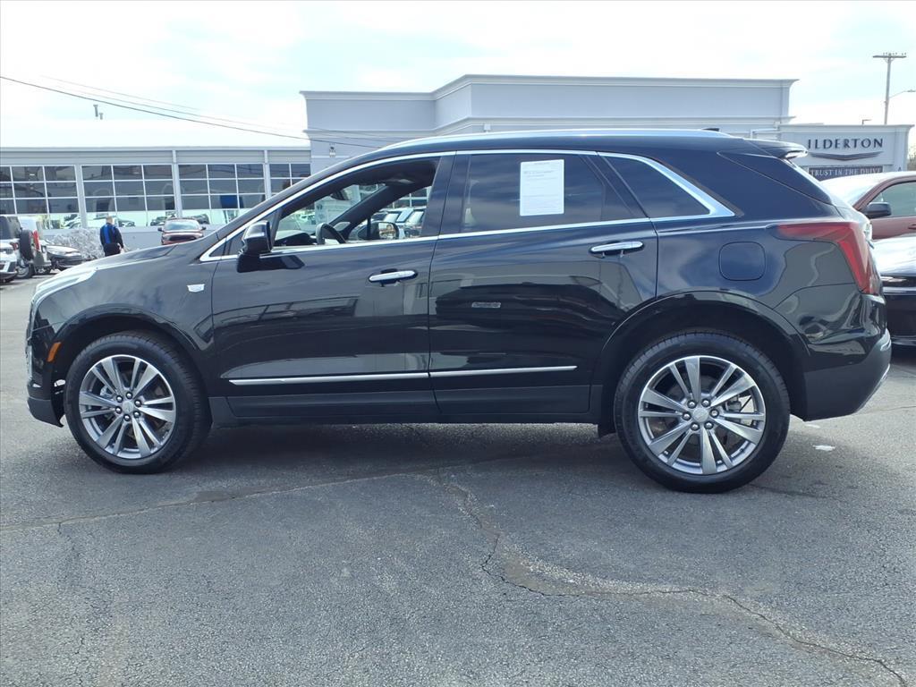 used 2025 Cadillac XT5 car, priced at $37,495