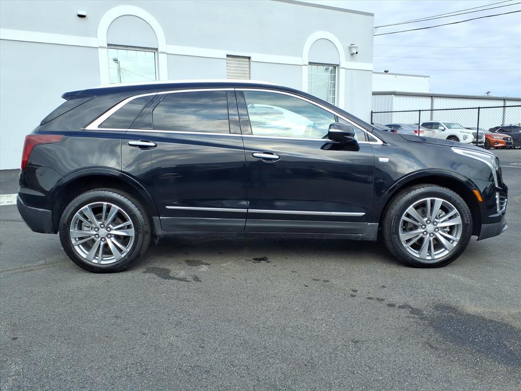 used 2025 Cadillac XT5 car, priced at $37,495