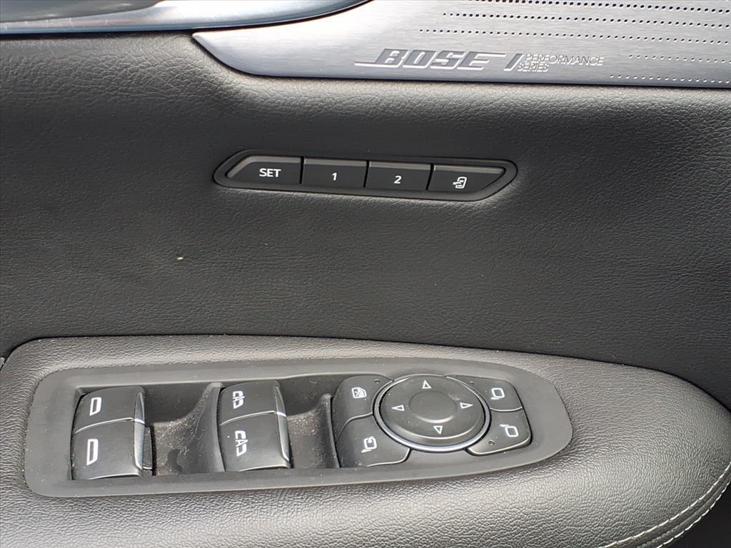 used 2025 Cadillac XT5 car, priced at $37,495