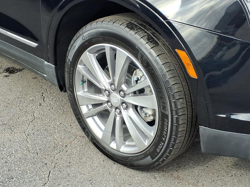 used 2025 Cadillac XT5 car, priced at $37,495