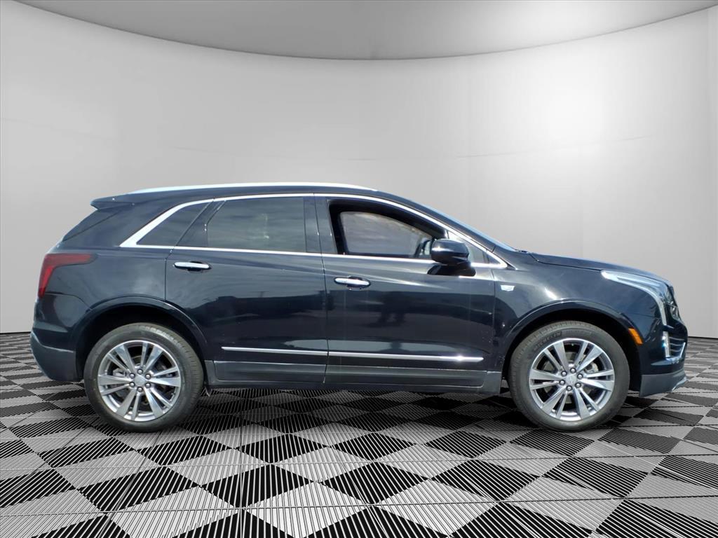 used 2025 Cadillac XT5 car, priced at $35,599