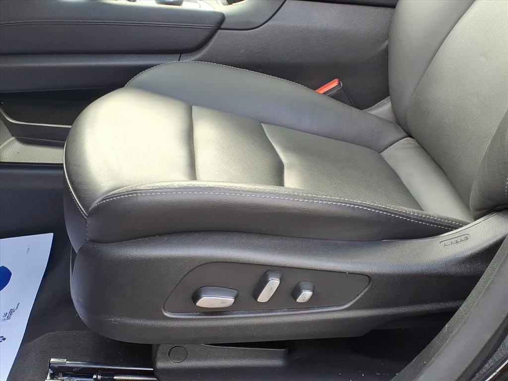 used 2025 Cadillac XT5 car, priced at $37,495