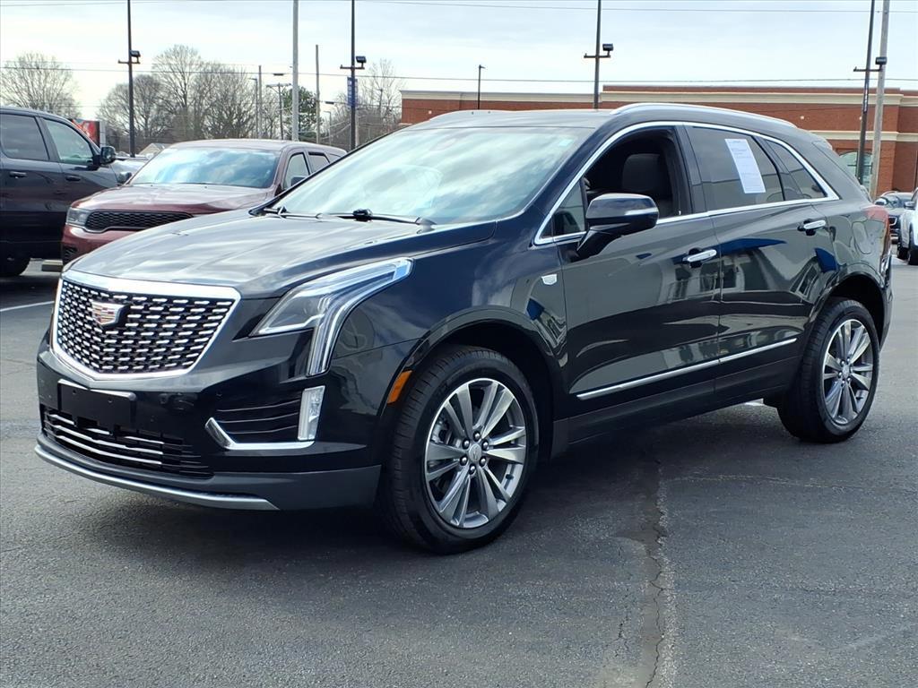 used 2025 Cadillac XT5 car, priced at $37,495