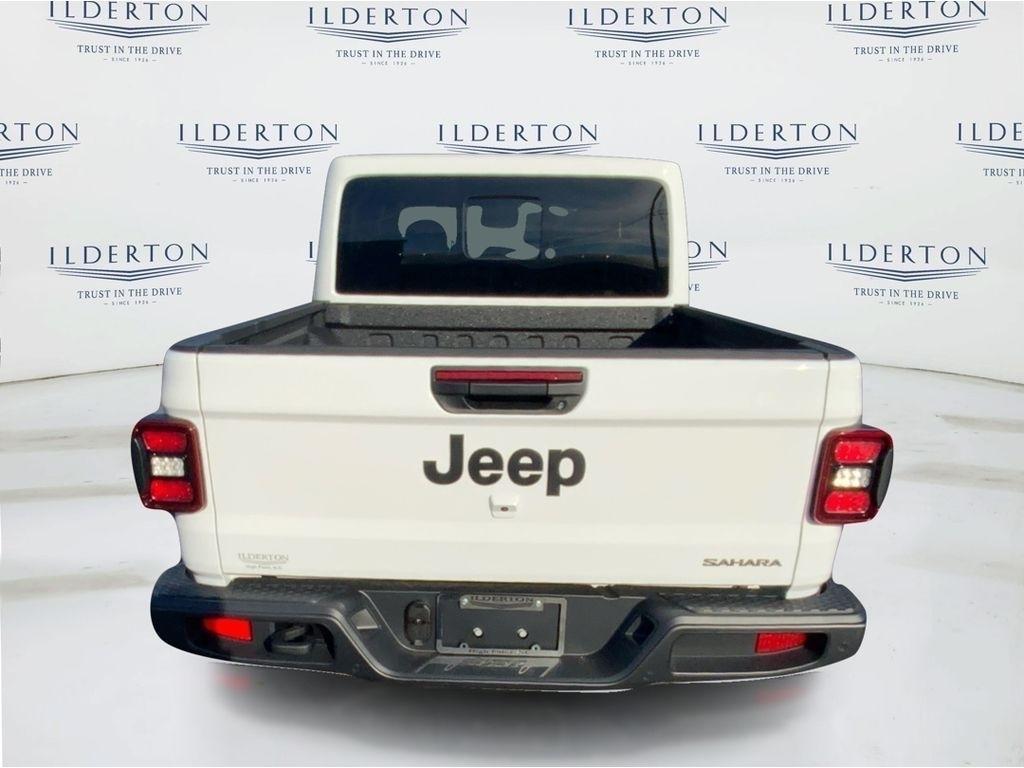 new 2026 Jeep Gladiator car, priced at $46,665