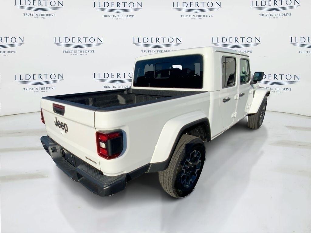 new 2026 Jeep Gladiator car, priced at $47,665