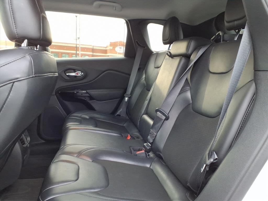 used 2020 Jeep Cherokee car, priced at $11,995