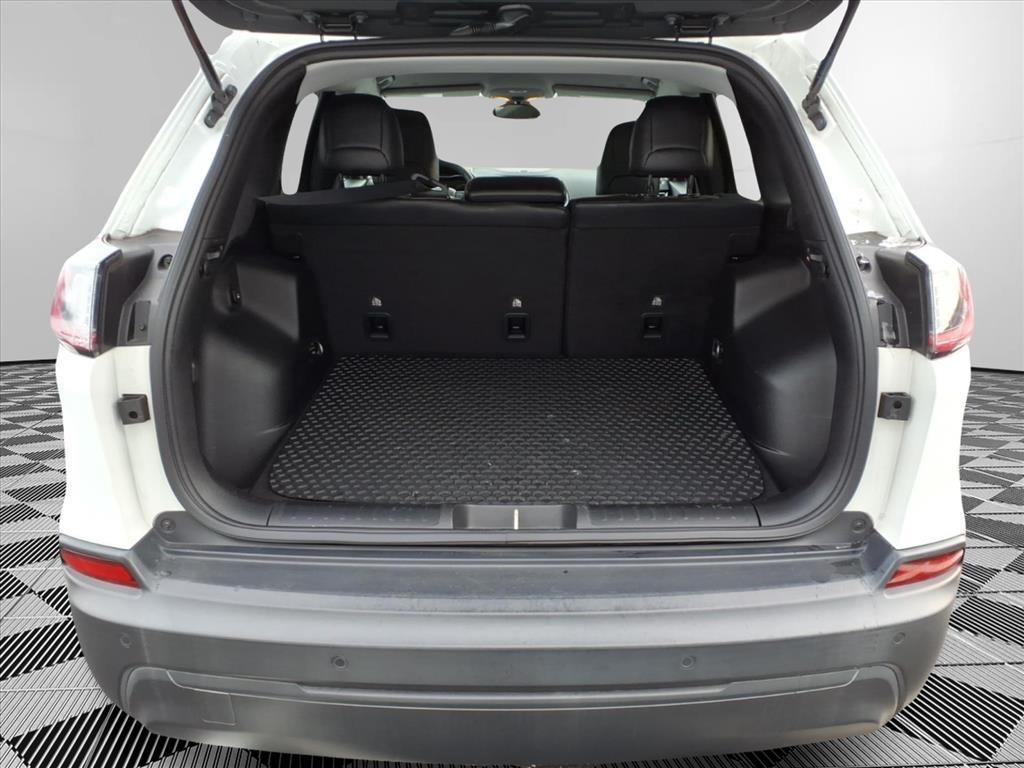 used 2020 Jeep Cherokee car, priced at $11,995