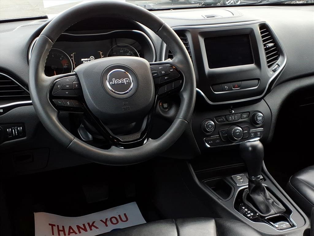 used 2020 Jeep Cherokee car, priced at $11,995