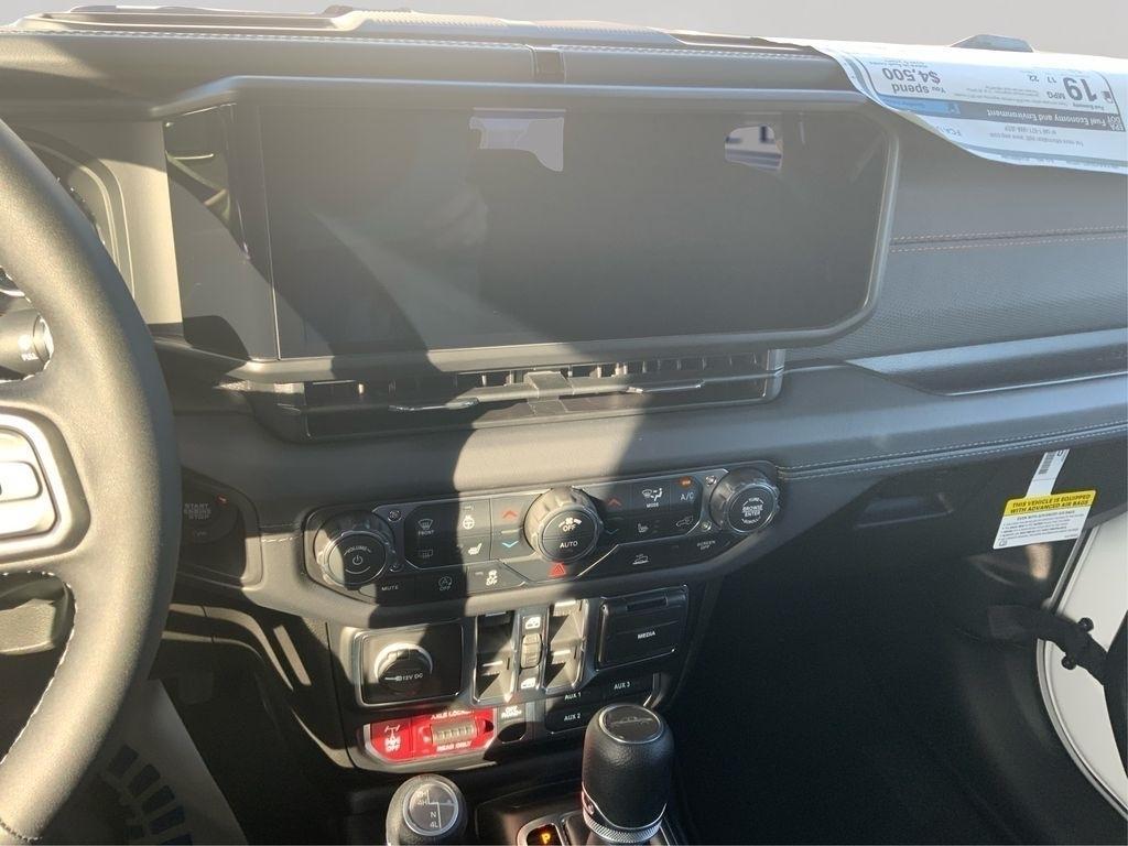 new 2026 Jeep Gladiator car, priced at $51,115