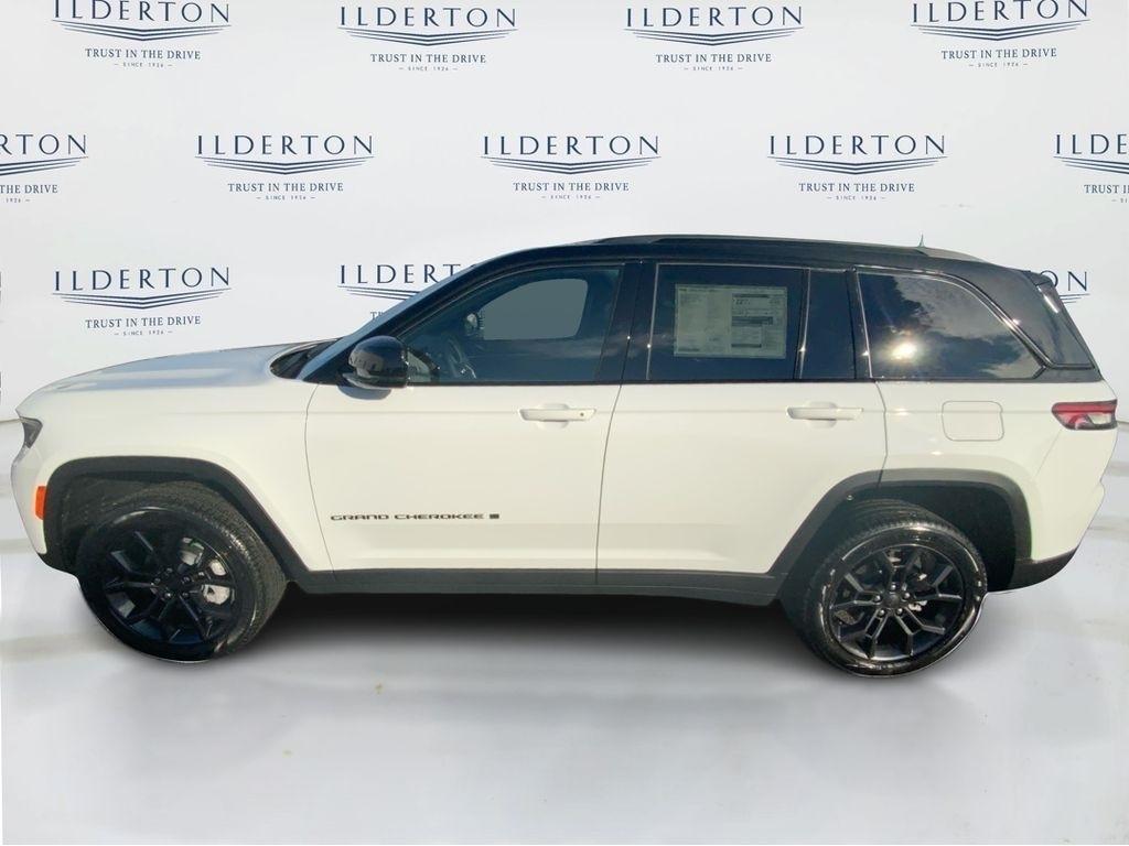 new 2025 Jeep Grand Cherokee car, priced at $45,140