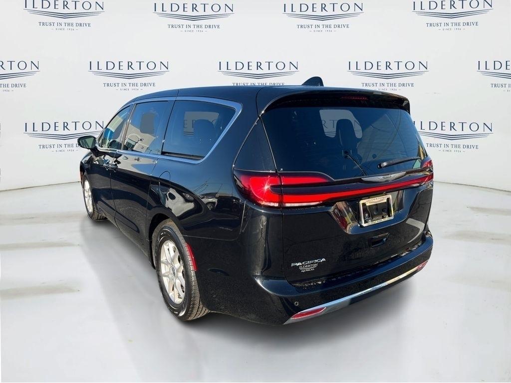 used 2024 Chrysler Pacifica car, priced at $23,995