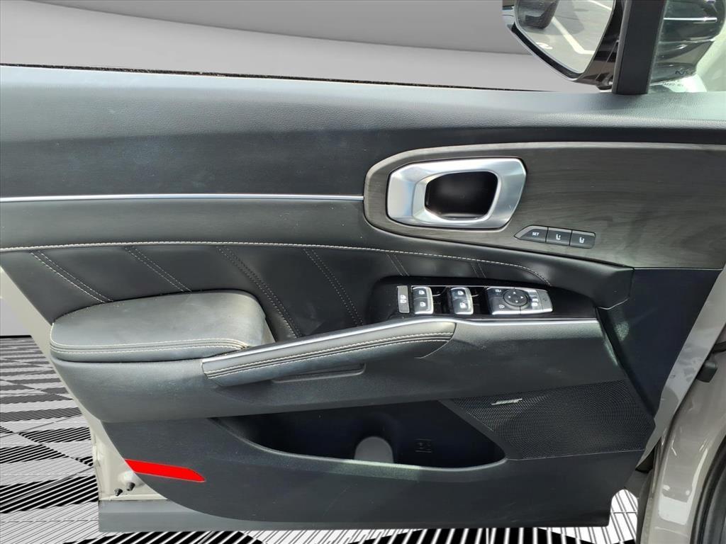 used 2024 Kia Sorento car, priced at $33,995