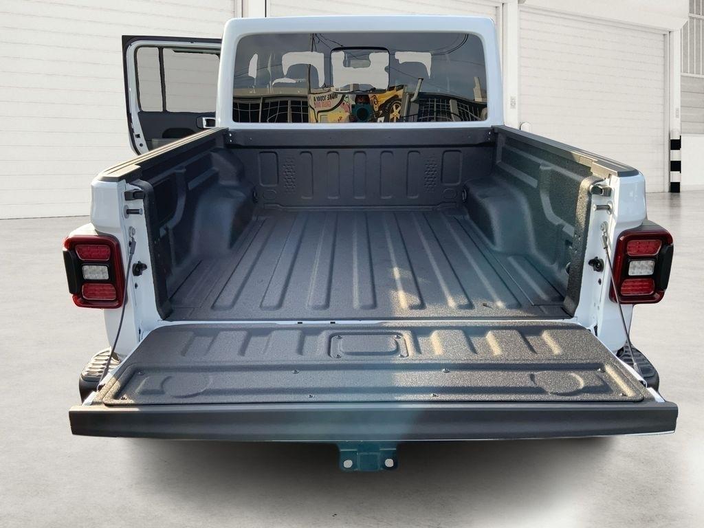 new 2025 Jeep Gladiator car, priced at $50,320