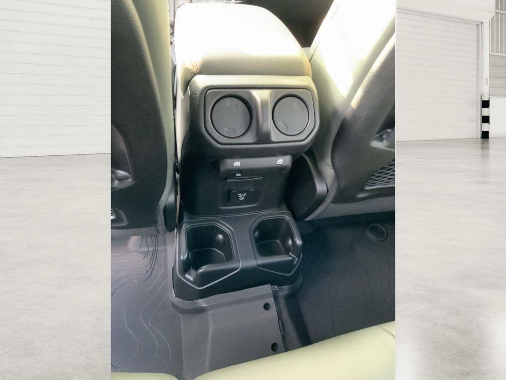 new 2025 Jeep Gladiator car, priced at $59,820