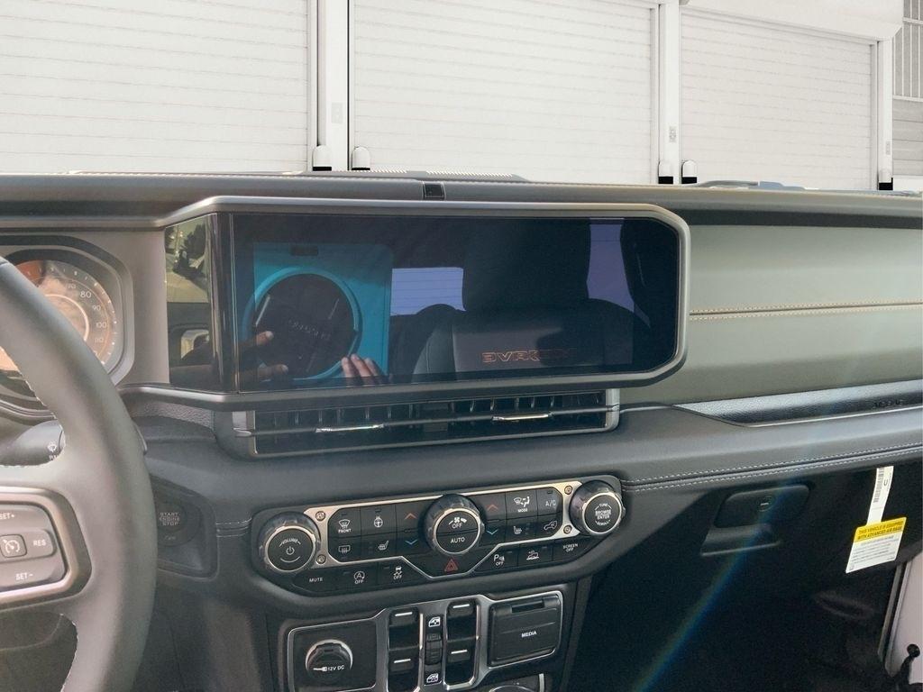 new 2025 Jeep Gladiator car, priced at $50,320