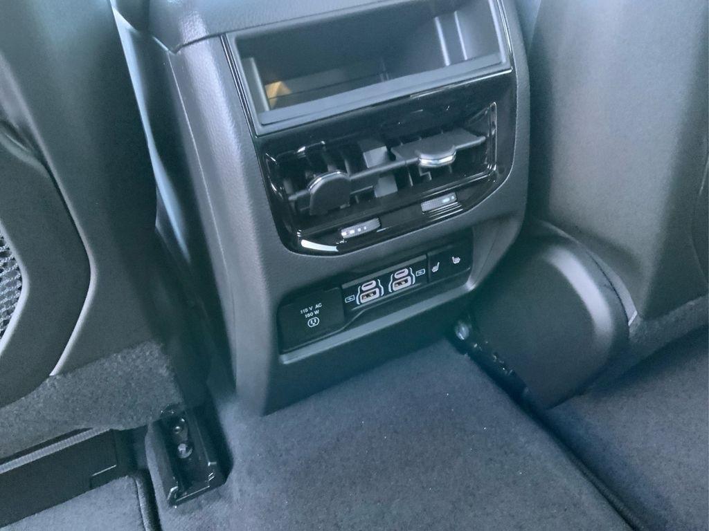 new 2025 Jeep Grand Cherokee car, priced at $46,230