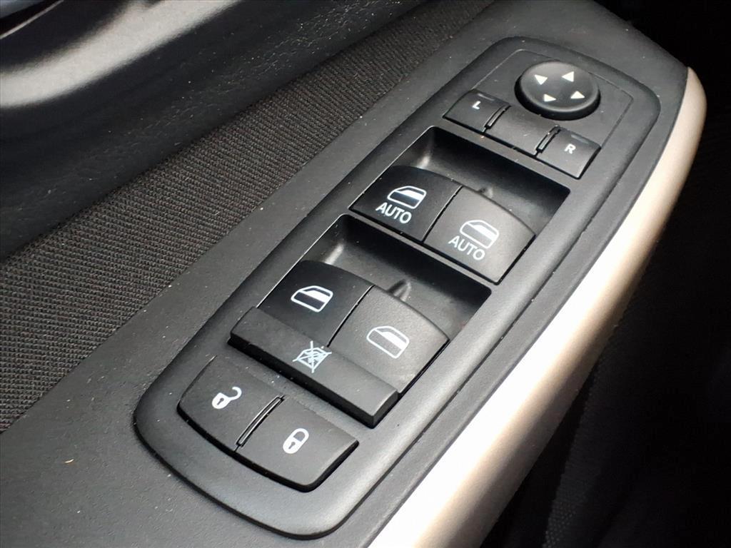 used 2017 Jeep Cherokee car, priced at $15,995