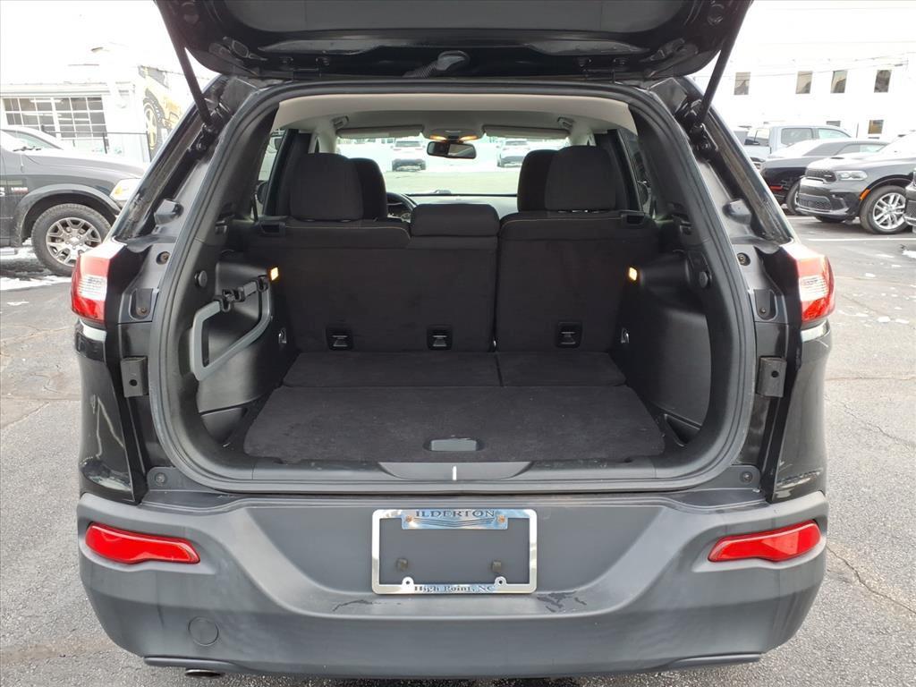 used 2017 Jeep Cherokee car, priced at $15,995