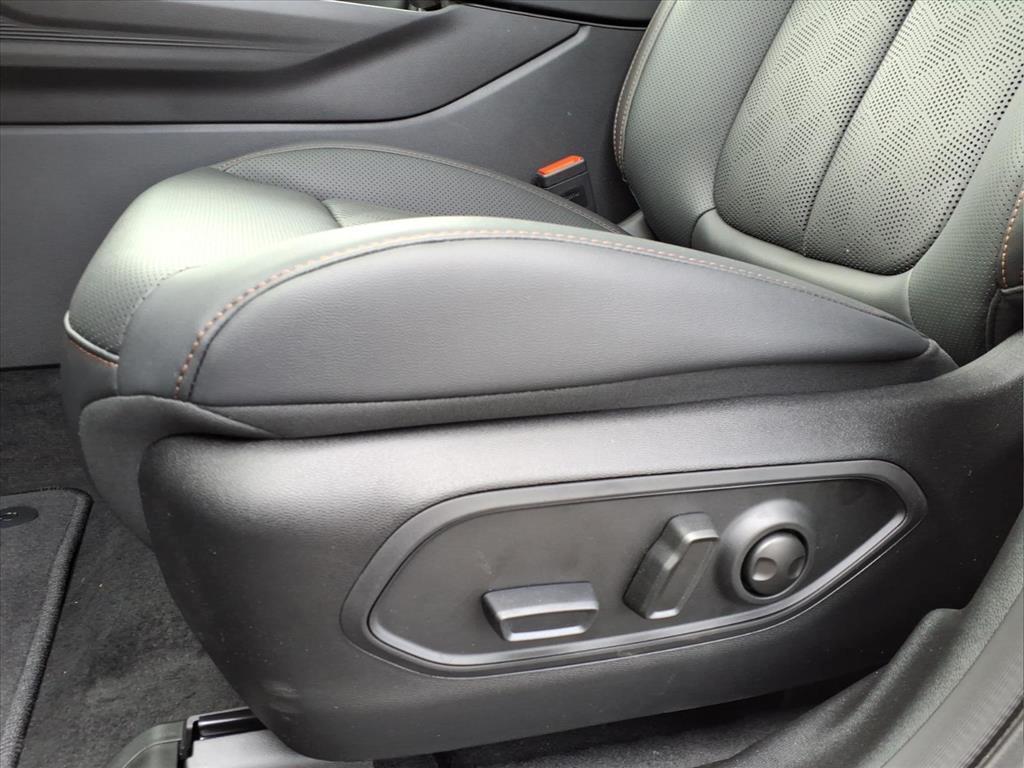 new 2026 Jeep Cherokee car, priced at $42,805