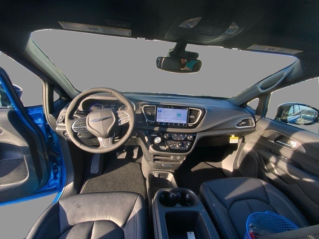 new 2026 Chrysler Pacifica car, priced at $41,640