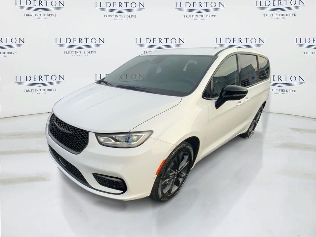 new 2026 Chrysler Pacifica car, priced at $42,090