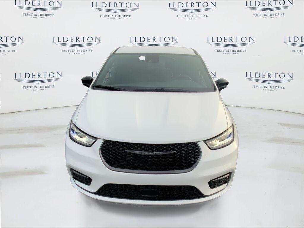 new 2026 Chrysler Pacifica car, priced at $42,090