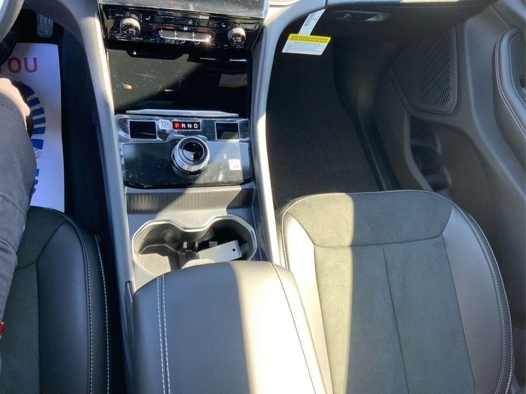 new 2025 Jeep Grand Cherokee car, priced at $38,280