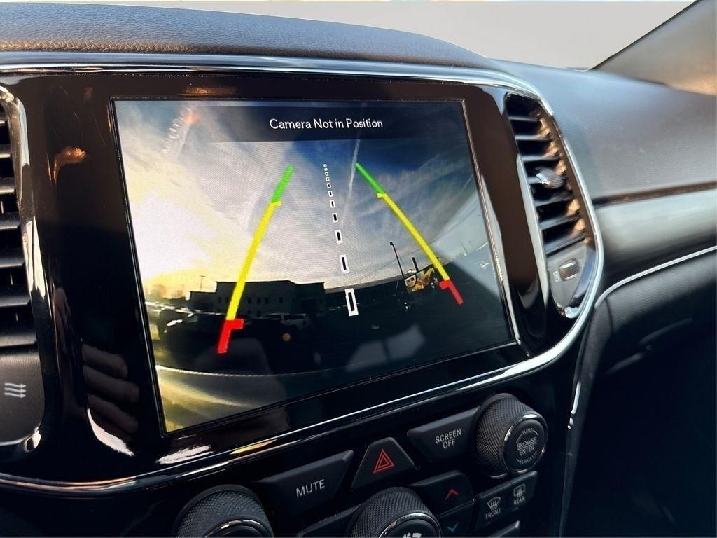 used 2021 Jeep Grand Cherokee car, priced at $20,664