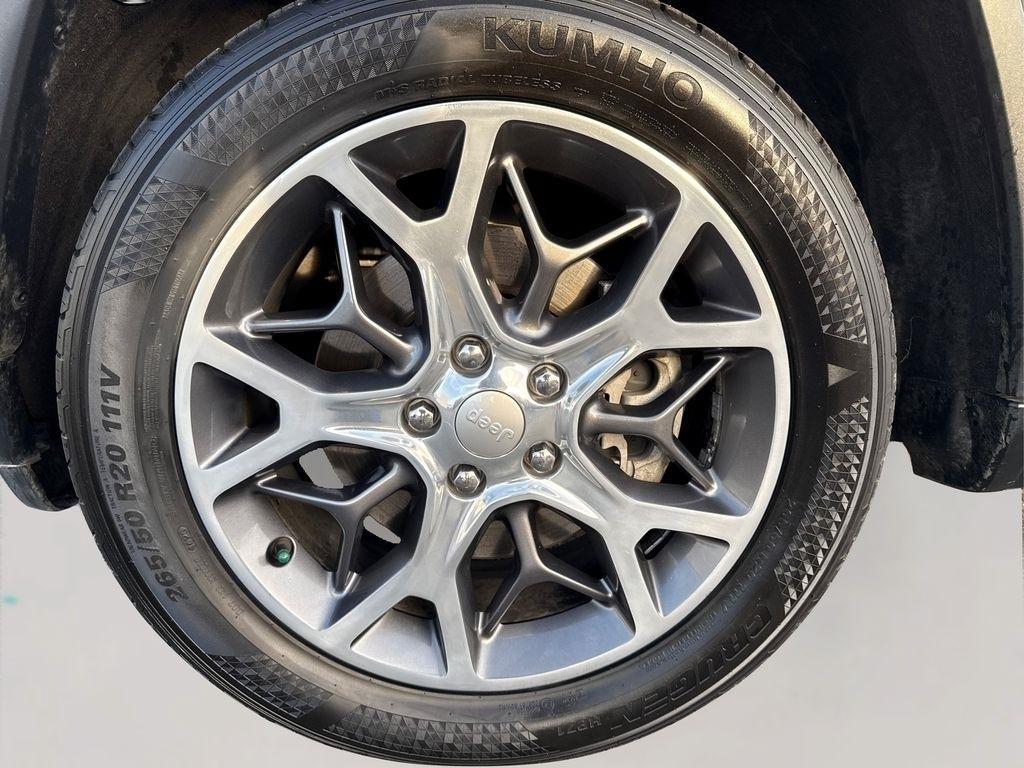 used 2021 Jeep Grand Cherokee car, priced at $20,664