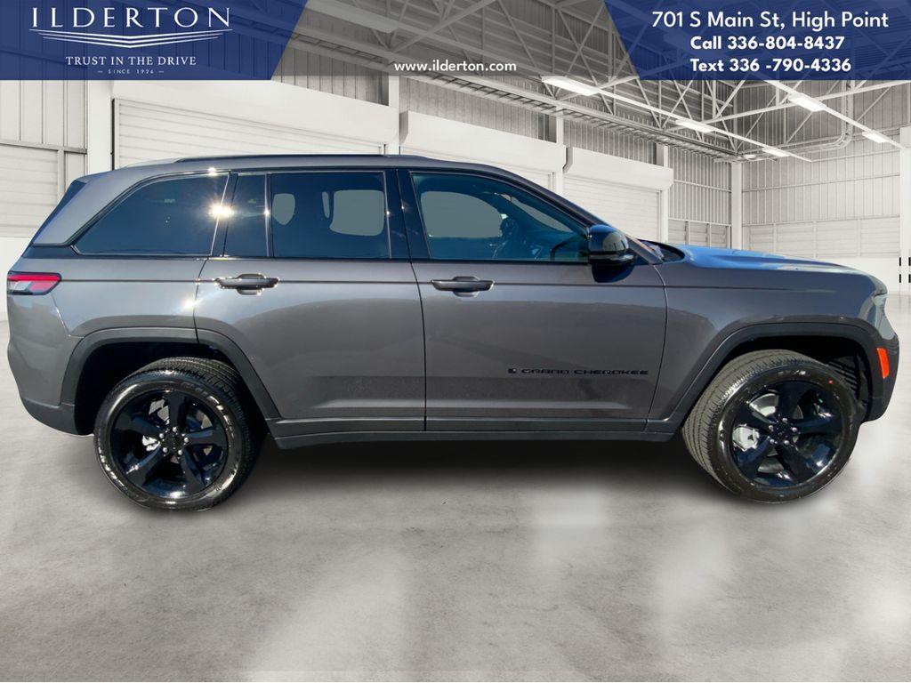 new 2025 Jeep Grand Cherokee car, priced at $42,870