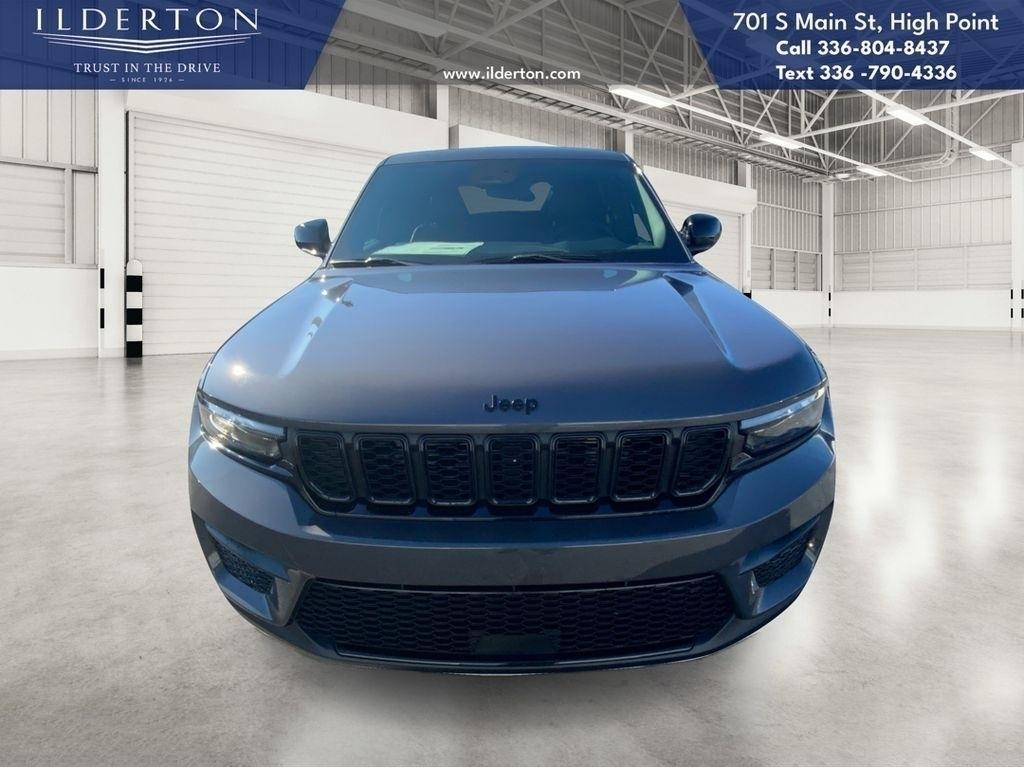new 2025 Jeep Grand Cherokee car, priced at $37,870