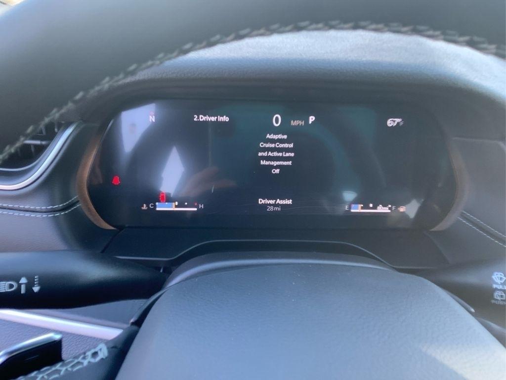 new 2025 Jeep Grand Cherokee car, priced at $37,870