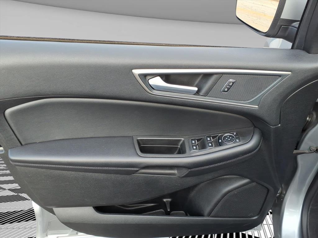 used 2024 Ford Edge car, priced at $18,799