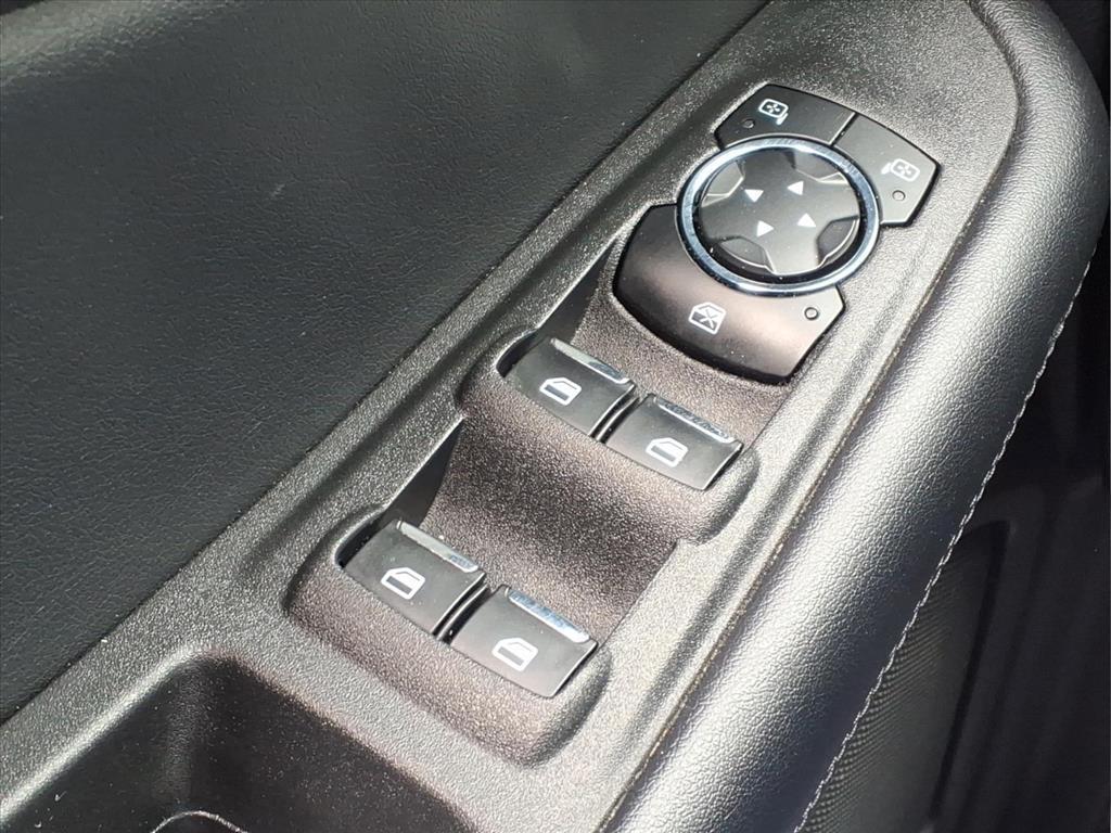 used 2024 Ford Edge car, priced at $18,799