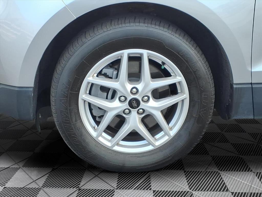 used 2024 Ford Edge car, priced at $18,799