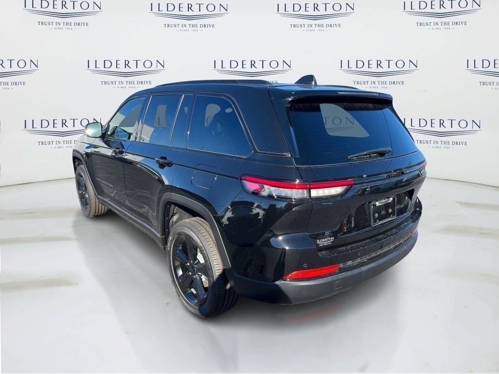new 2025 Jeep Grand Cherokee car, priced at $39,870