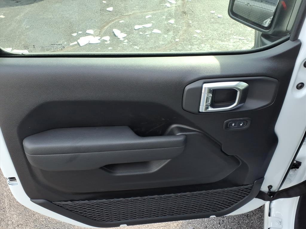 new 2026 Jeep Wrangler car, priced at $39,680