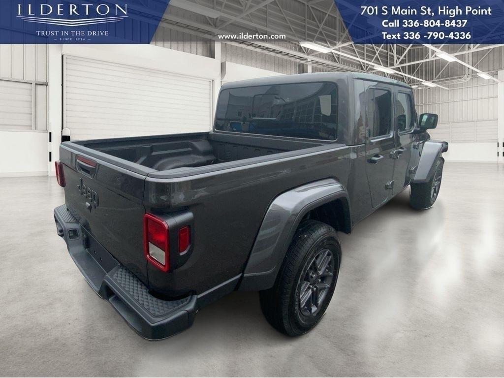 new 2025 Jeep Gladiator car, priced at $41,530