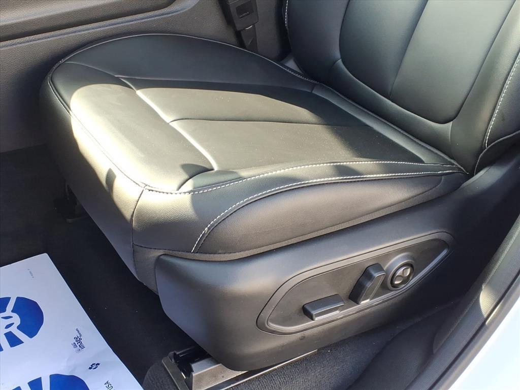 new 2026 Jeep Grand Cherokee car, priced at $48,205