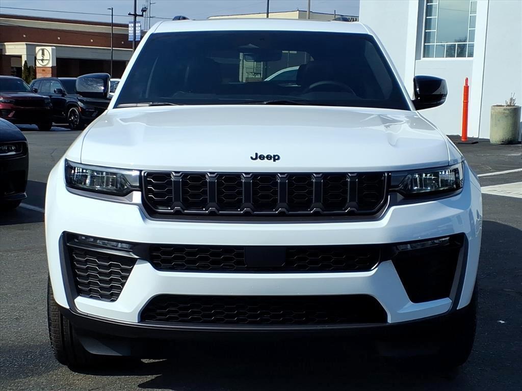 new 2026 Jeep Grand Cherokee car, priced at $48,205