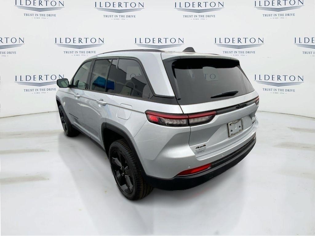 new 2025 Jeep Grand Cherokee car, priced at $42,220