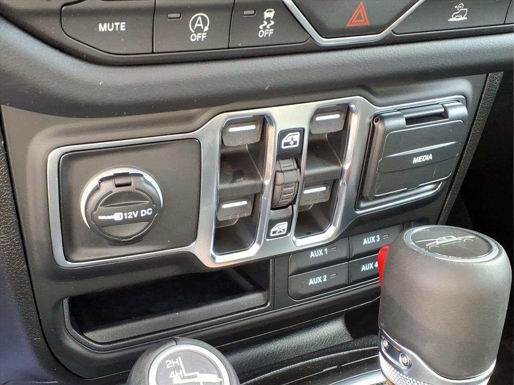 new 2026 Jeep Gladiator car, priced at $48,460