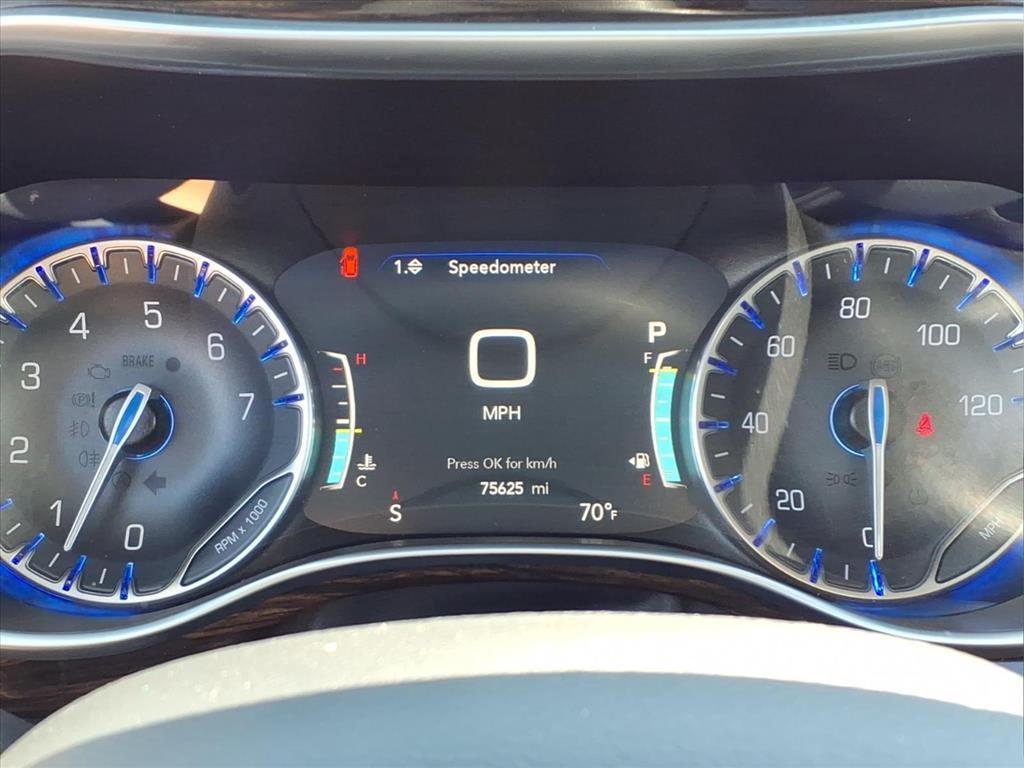 used 2023 Chrysler Pacifica car, priced at $24,995