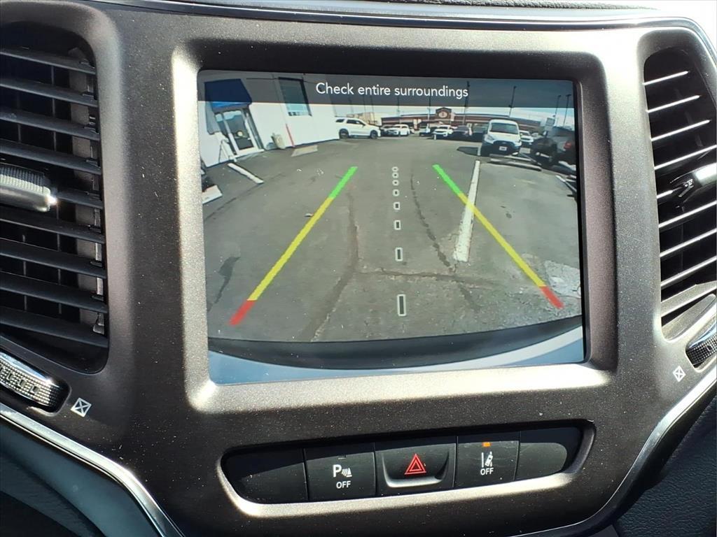 used 2021 Jeep Cherokee car, priced at $18,999