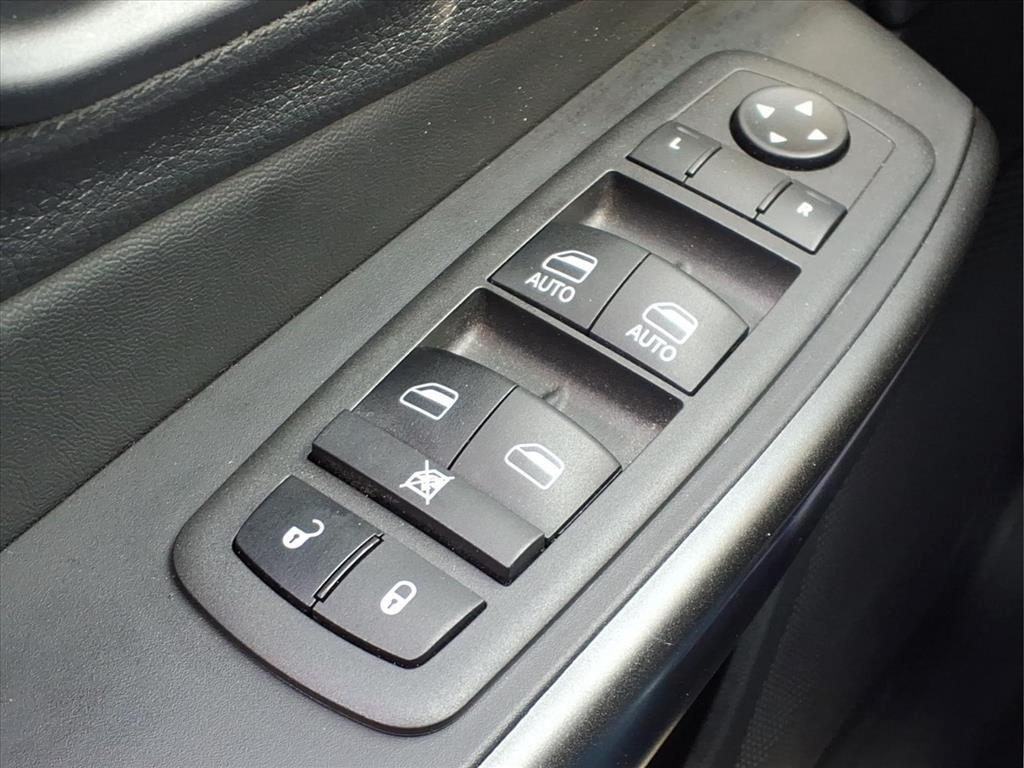 used 2021 Jeep Cherokee car, priced at $18,999