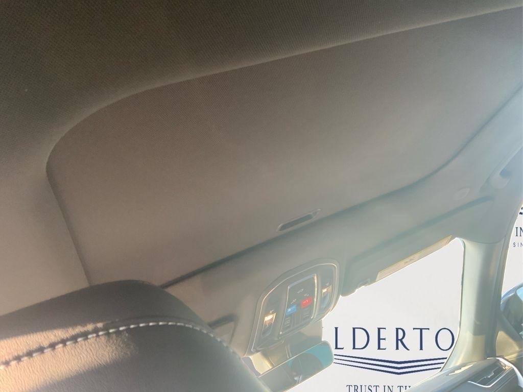 new 2025 Jeep Grand Cherokee car, priced at $37,275