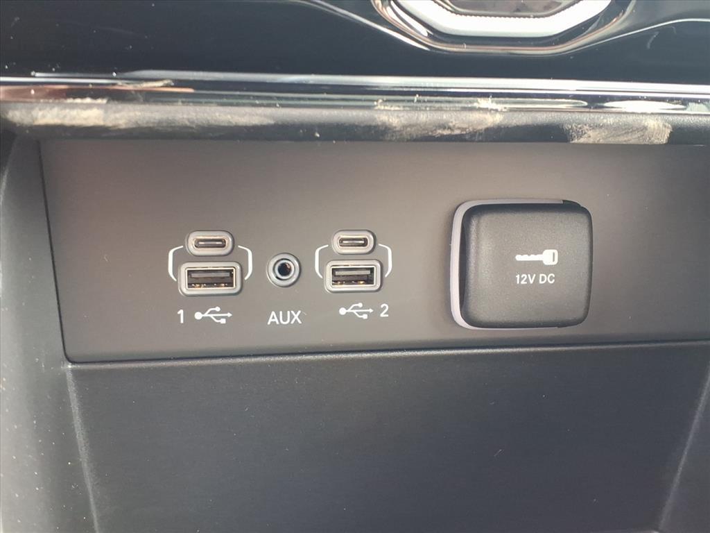 new 2026 Jeep Grand Cherokee car, priced at $47,805