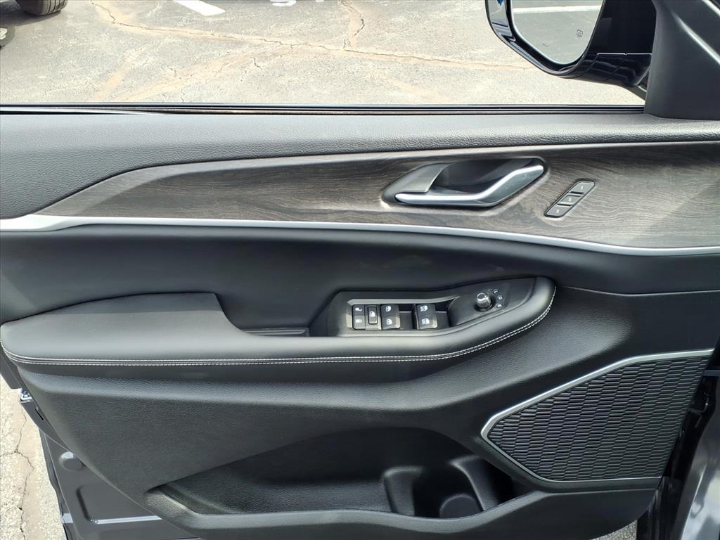 new 2026 Jeep Grand Cherokee car, priced at $47,805